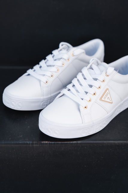 TENIS GUESS BLANCOS