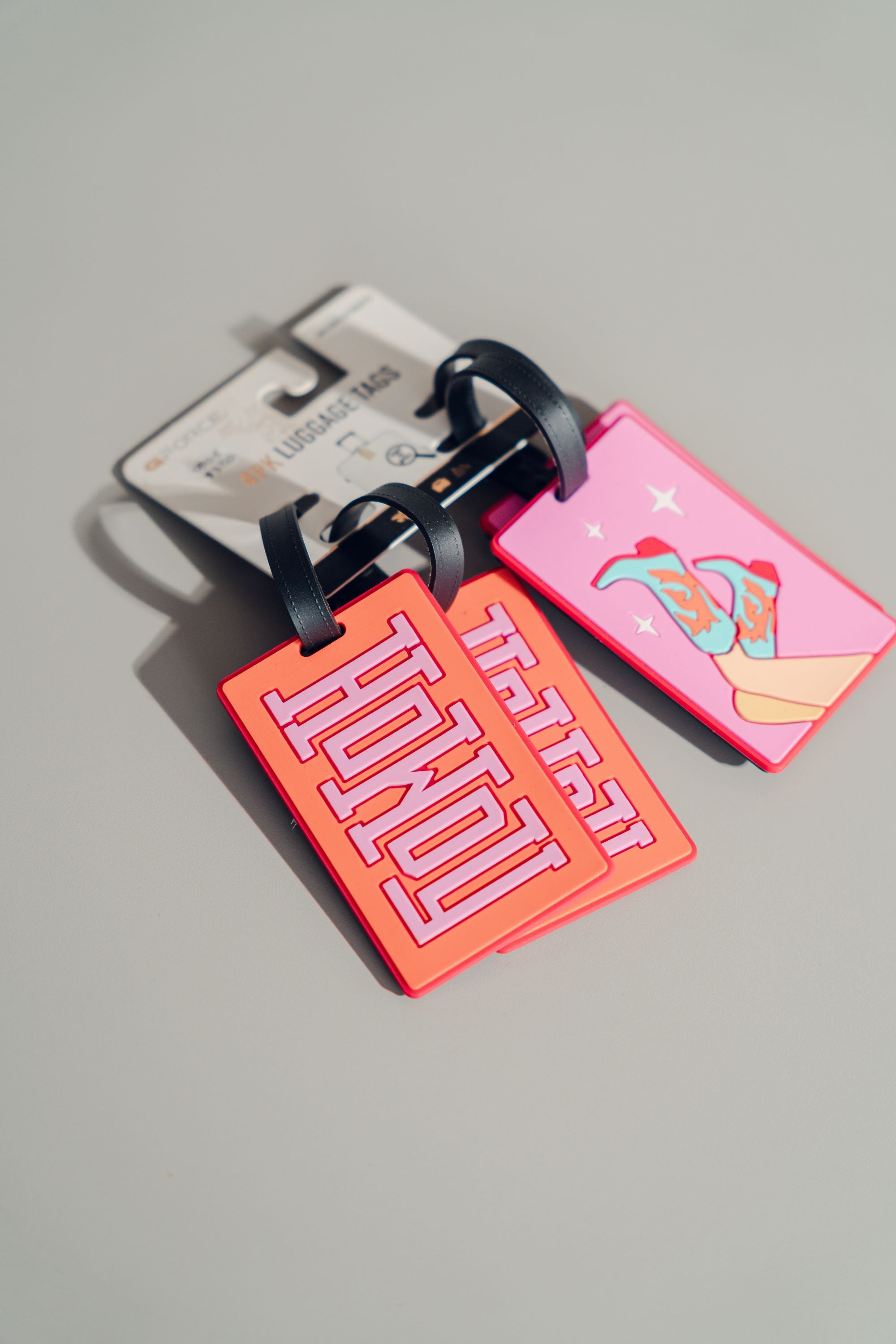 LUGGAGE TAGS
