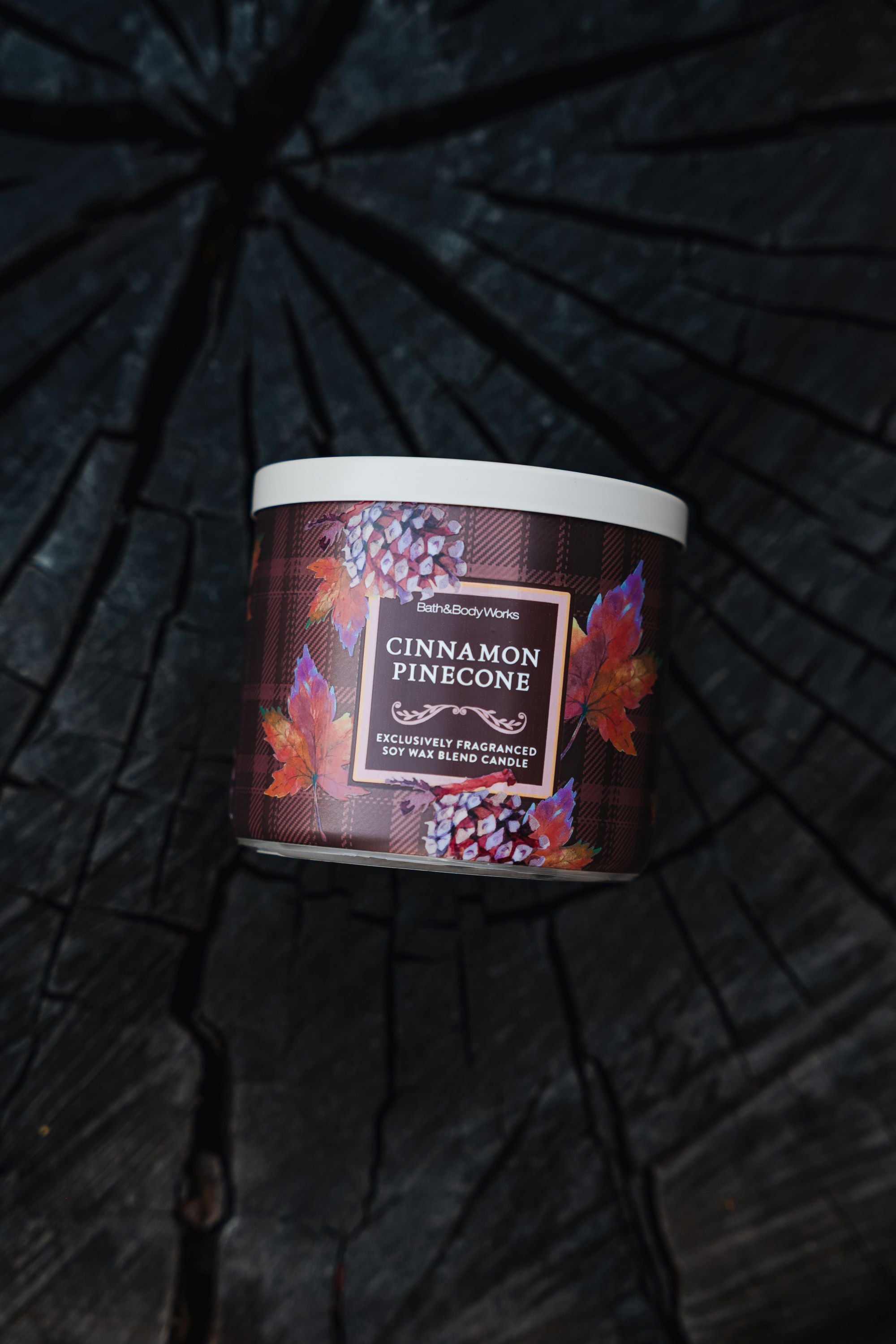 VELA CON AROMA "CINNAMON PINECONE " BATH & BODY WORKS