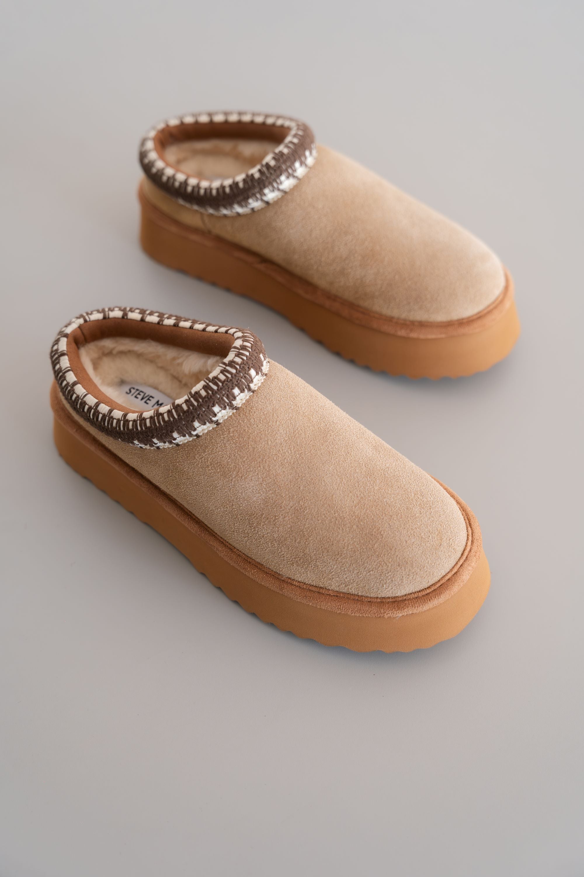 Steve Madden – Zuecos Platform