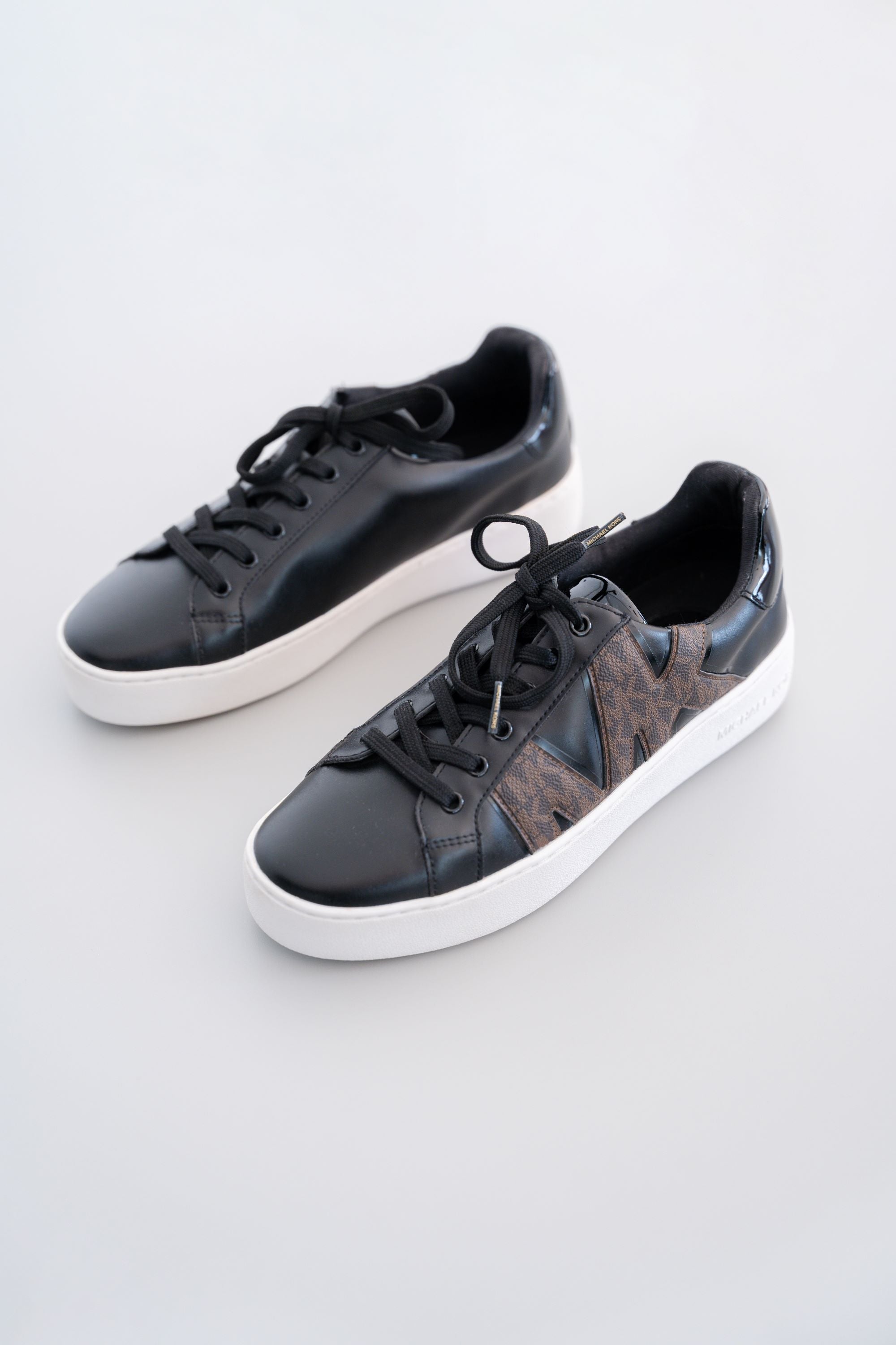 TENIS CASUAL MICHAEL KORS