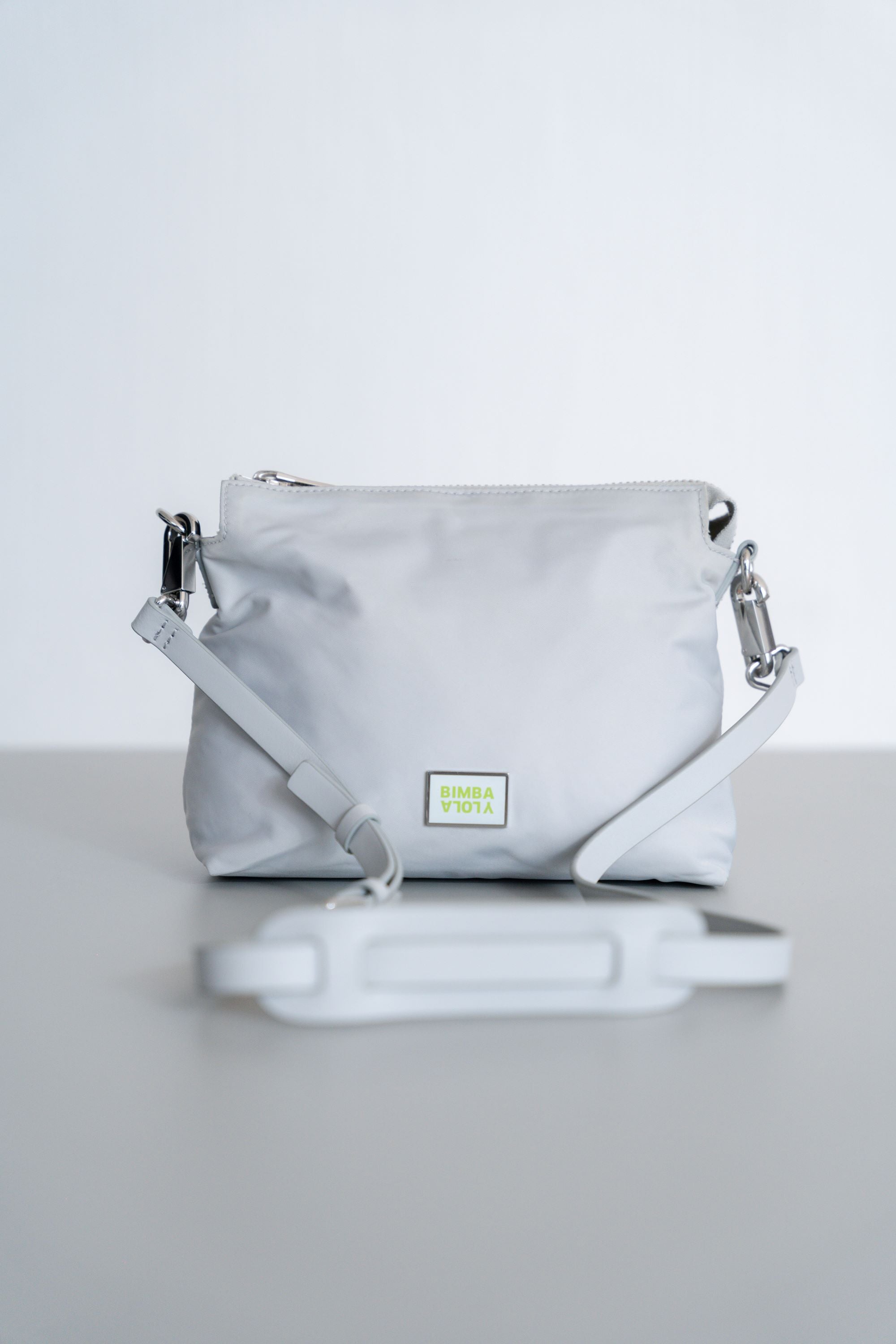 Bolso Bandolera Bimba y Lola - Gris Perla (Nylon)