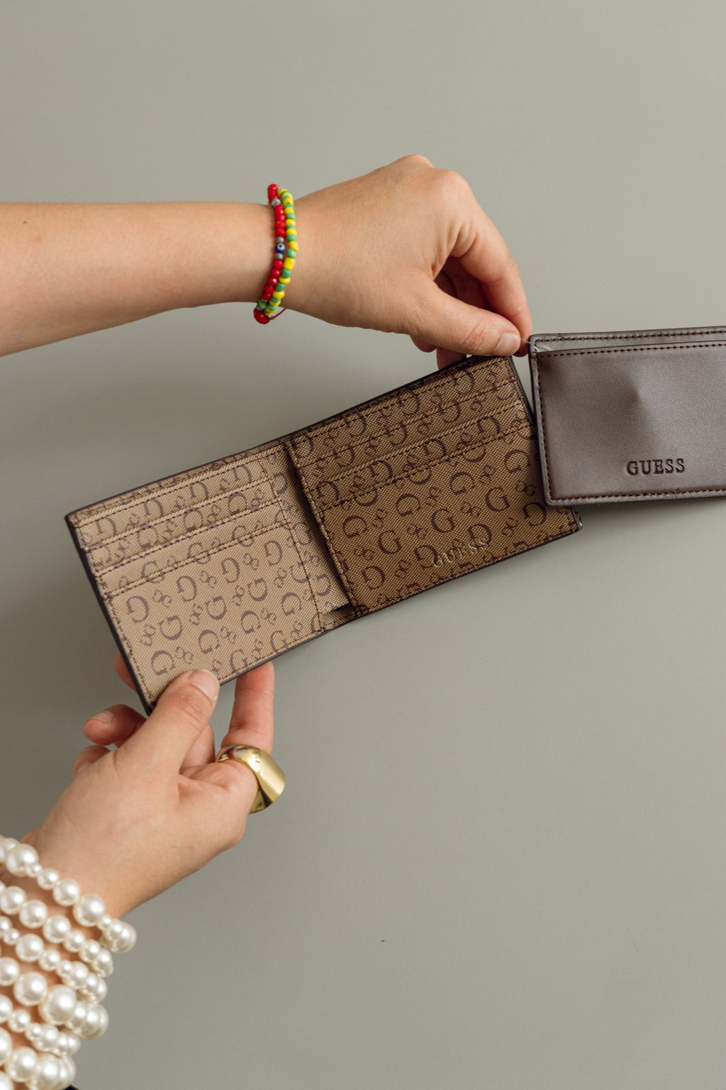 CARTERA GUESS