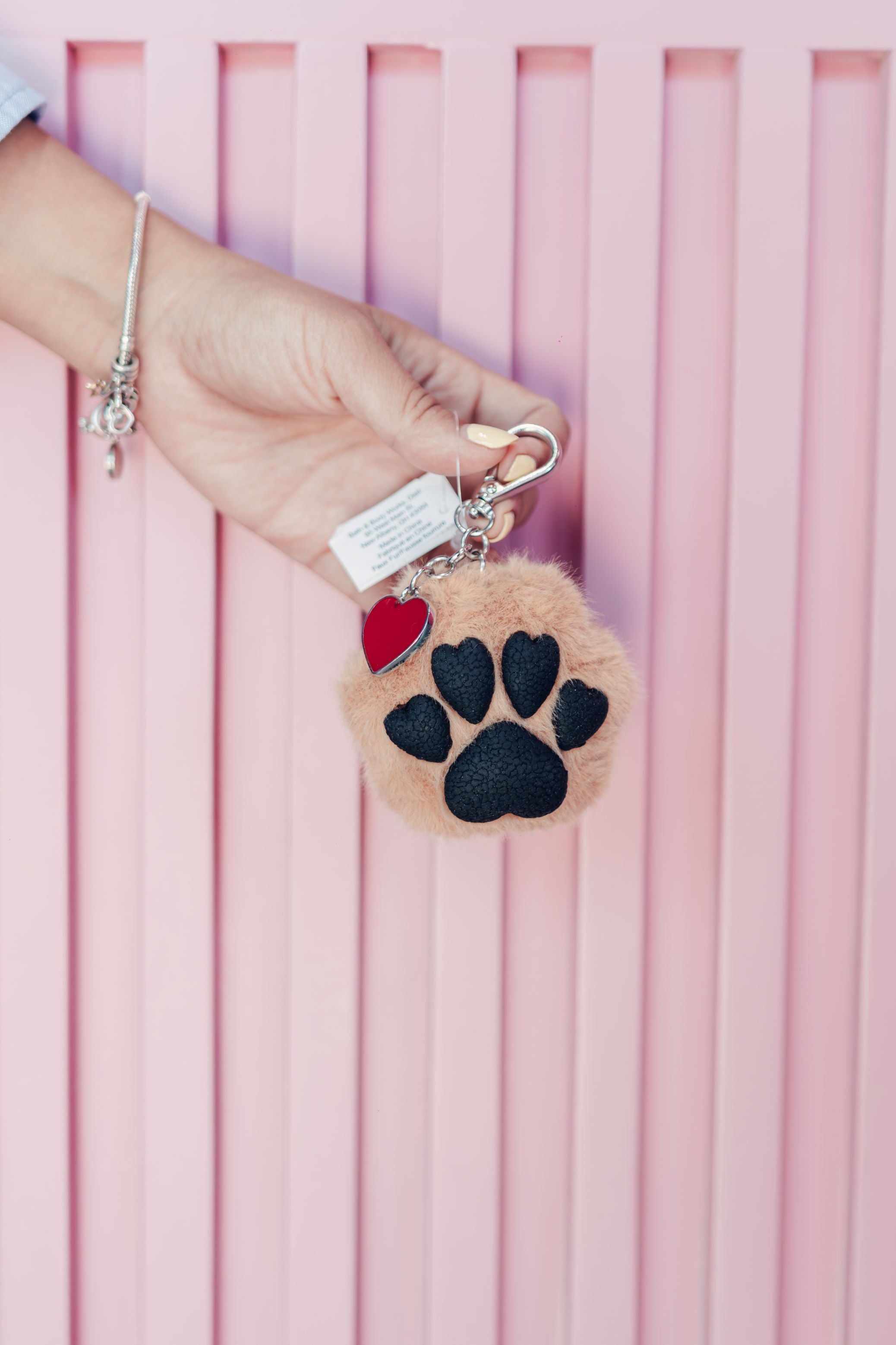 HOLDER PARA GEL HUELLA DE PERRO BATH & BODY WORKS