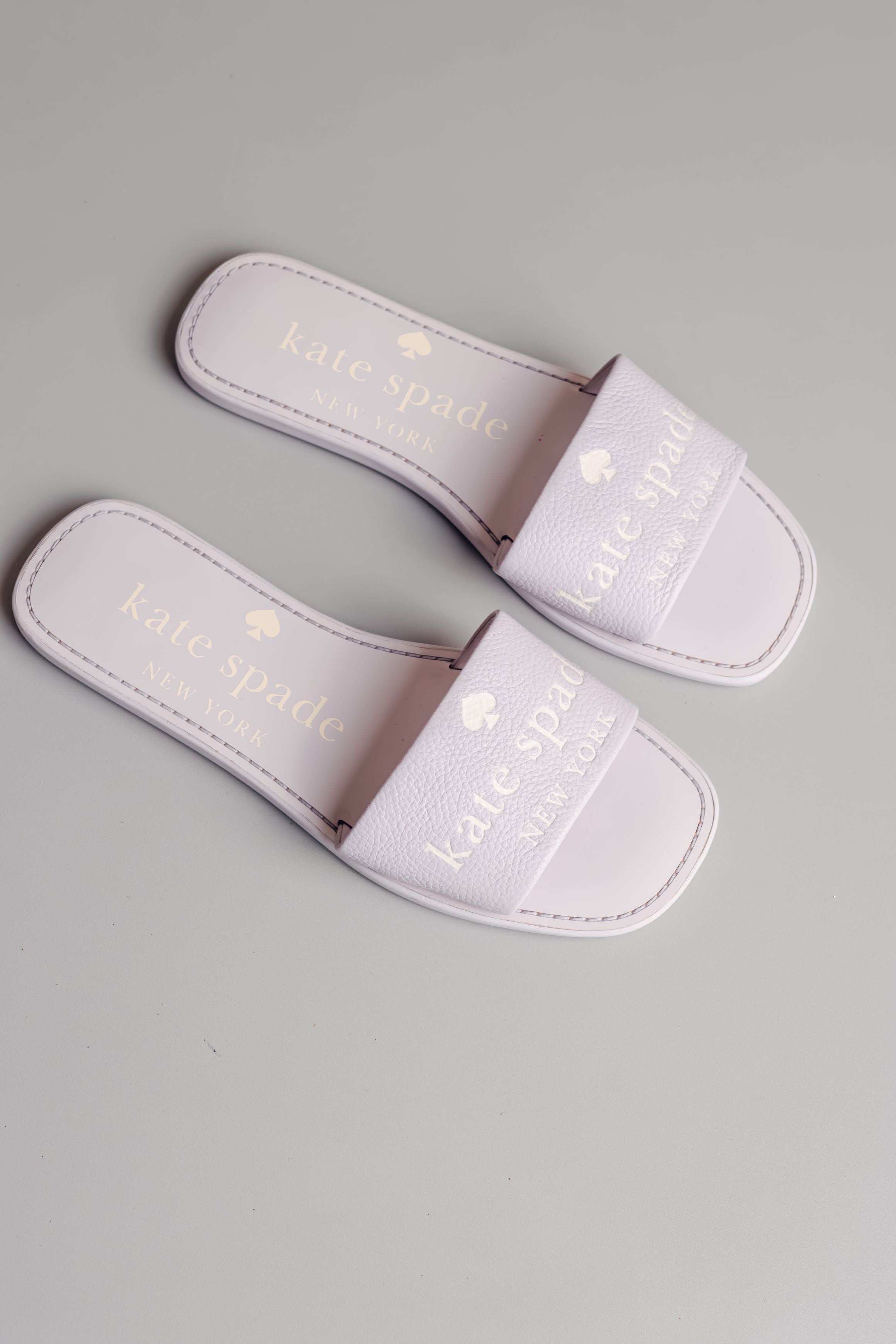 SANDALIAS PLANAS KATE SPADE NEW YORK