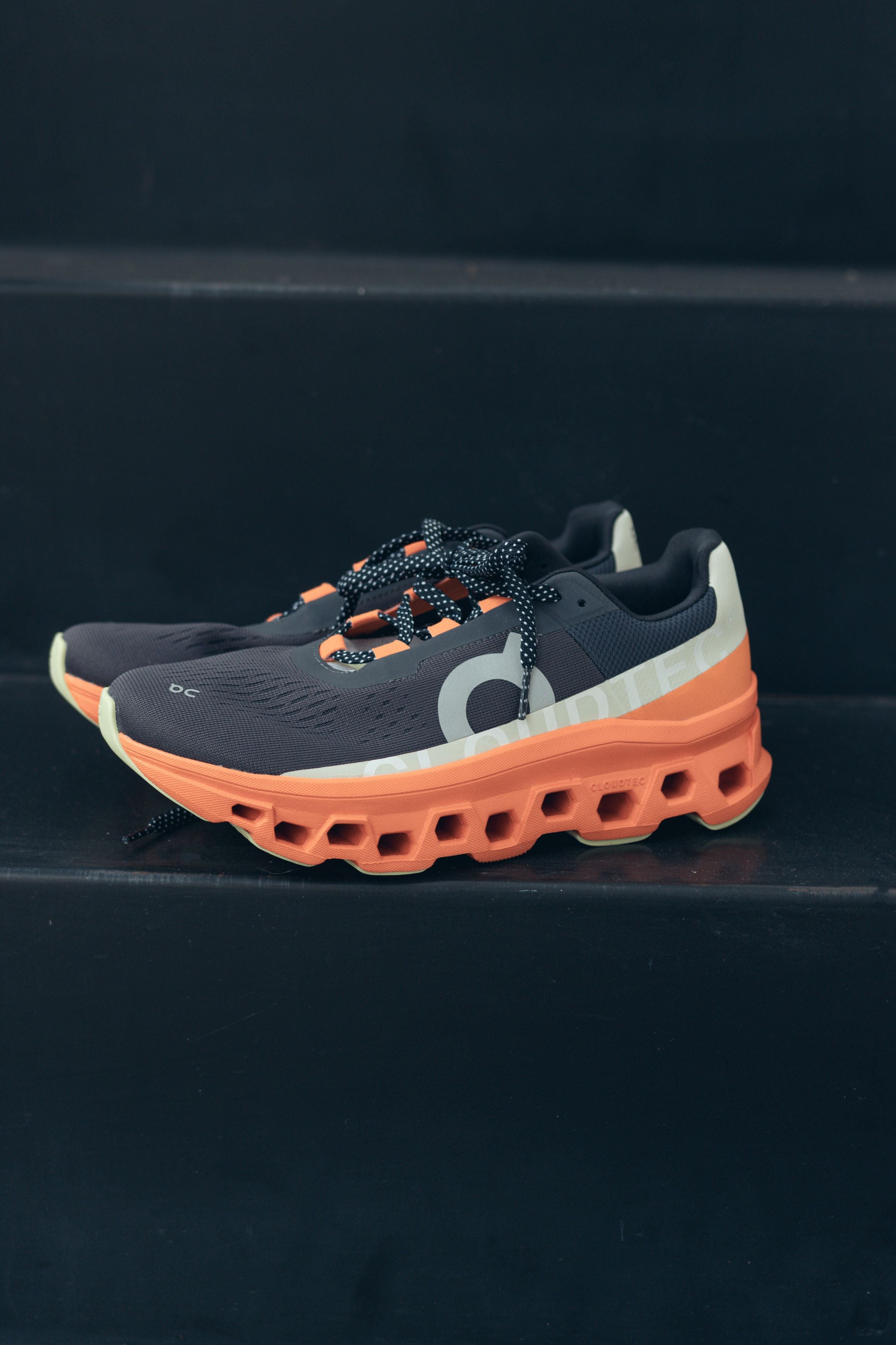 TENIS CLOUDMONSTER RUNNING