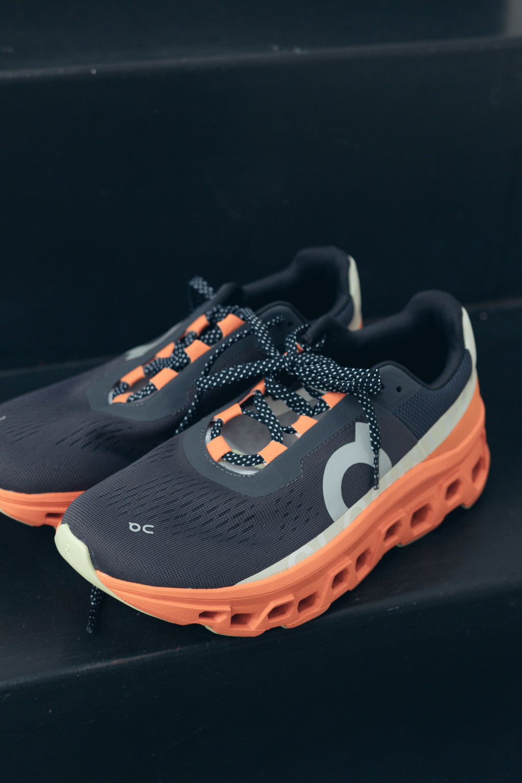 TENIS CLOUDMONSTER RUNNING