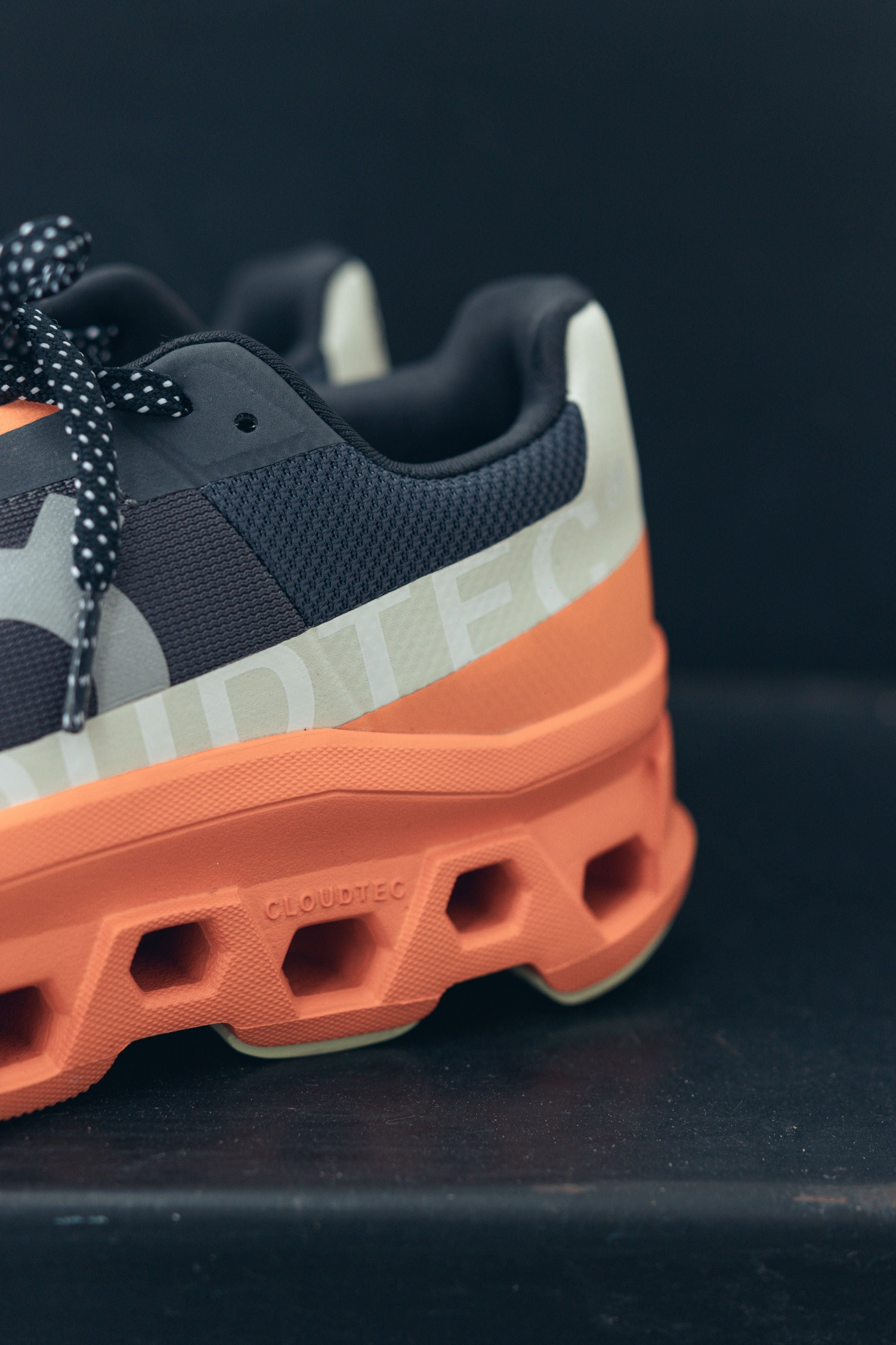 TENIS CLOUDMONSTER RUNNING
