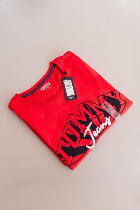 CAMISETA GRÁFICA LOGO-TOMMY JEANS